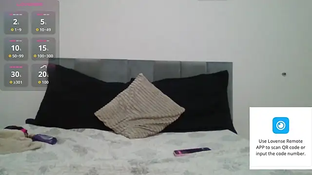 AlinemariaX online show from 11/10/25, 07:08