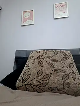 AlinemariaX online show from 11/19/25, 05:46