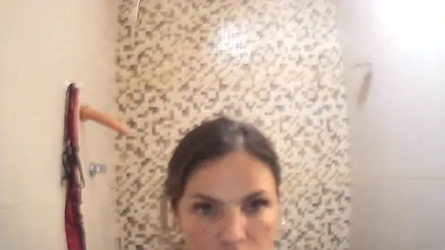 AlinemariaX online show from 10/10/25, 03:07