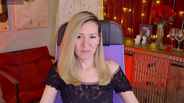 DonnaSmitth online show from 04/23/26, 07:04