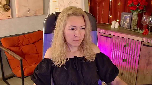 DonnaSmitth online show from 06/01/26, 07:02