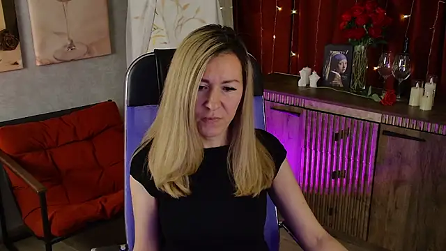 DonnaSmitth online show from 05/14/26, 06:49