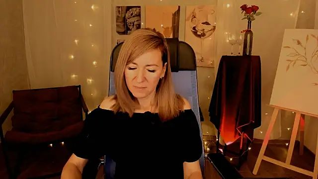 DonnaSmitth online show from 12/16/25, 02:10