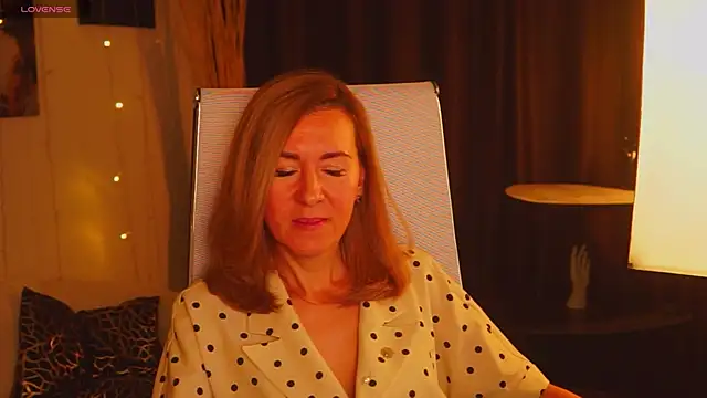 DonnaSmitth online show from 10/23/25, 03:54