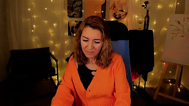 DonnaSmitth online show from 10/31/25, 03:30