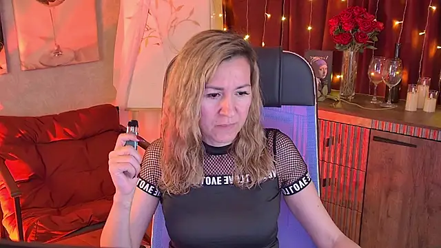 DonnaSmitth online show from 04/08/26, 06:31