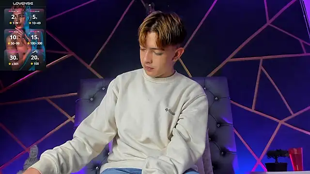 Snapshot of Lian_Miller1_ chatting on 01/16/26, 12:31 Lian Miller1 online show from 01/16/26, 12:31