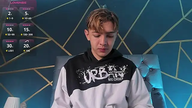 Lian Miller1  online show from 04/03/26, 12:55