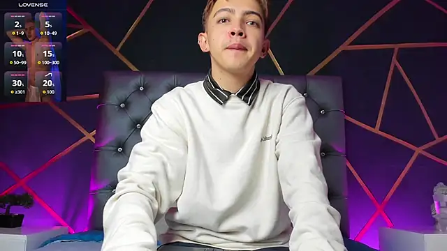 Lian Miller1  online show from 11/17/25, 12:20