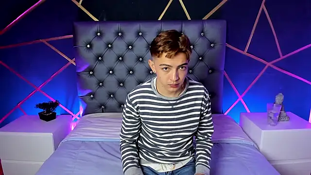 Lian Miller1  online show from 10/10/25, 12:39