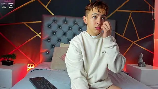 Lian Miller1  online show from 10/27/25, 12:39