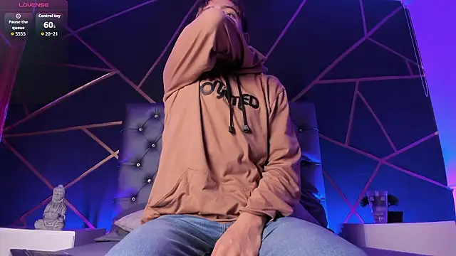 Snapshot of Lian_Miller1_ chatting on 02/18/26, 12:23 Lian Miller1 online show from 02/18/26, 12:23