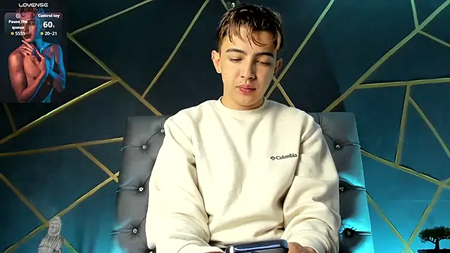 Snapshot of Lian_Miller1_ chatting on 01/06/26, 12:20 Lian Miller1 online show from 01/06/26, 12:20