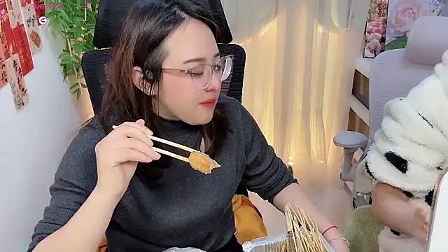 NEWONETO online show from 02/26/26, 01:33