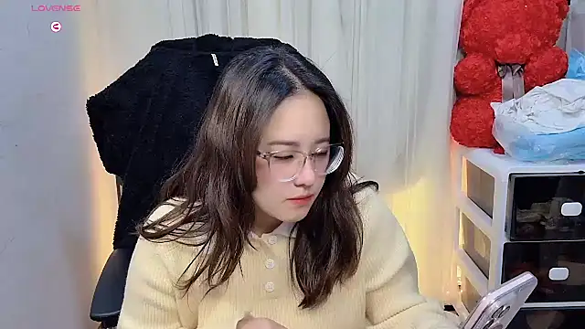 NEWONETO online show from 11/28/25, 12:27