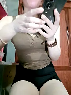 LenaCii online show from 10/27/25, 04:30