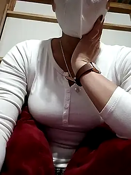 LenaCii online show from 11/18/25, 06:33