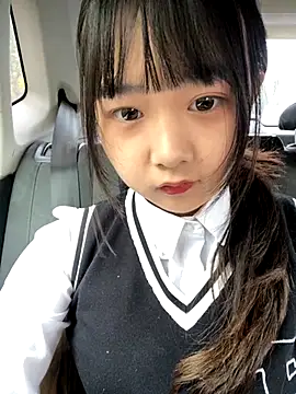 Snapshot of tiantian-26 chatting on 10/05/25, 02:24 tiantian-26 online show from 10/05/25, 02:24