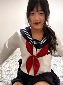 Snapshot of tiantian-26 chatting on 10/19/25, 02:47 tiantian-26 online show from 10/19/25, 02:47