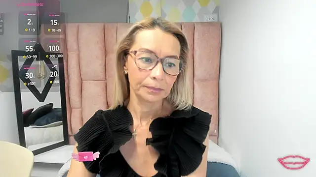 Issa Milf   online show from 02/07/26, 11:40