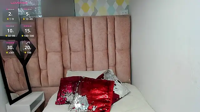Issa Milf   online show from 03/26/26, 01:20