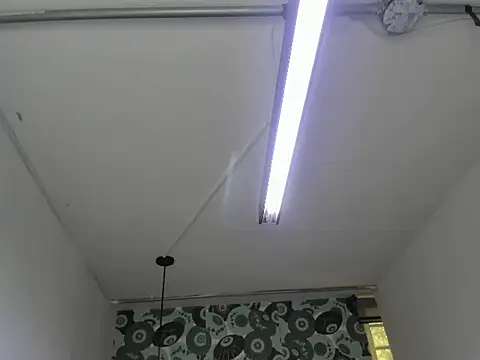 Issa Milf   online show from 10/07/25, 01:45