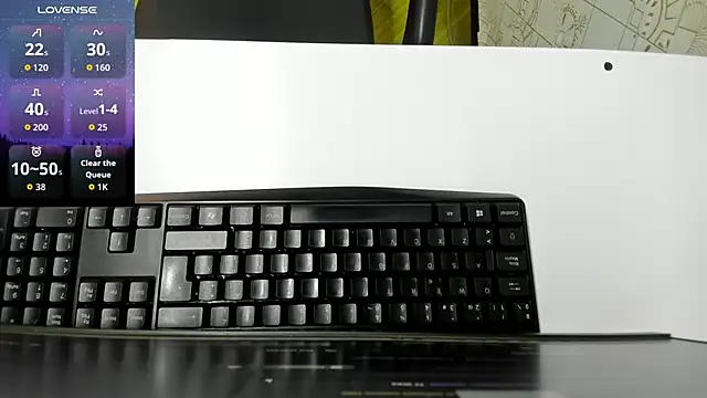 Issa Milf   online show from 10/21/25, 12:59