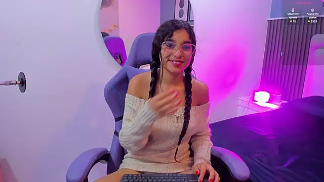 liz  cute online show from 10/03/25, 11:56