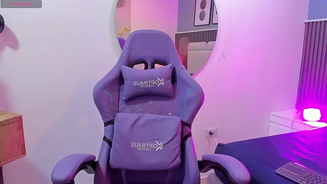 liz  cute online show from 10/04/25, 11:56