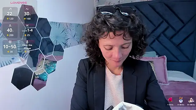 Valery More   online show from 05/22/26, 02:37