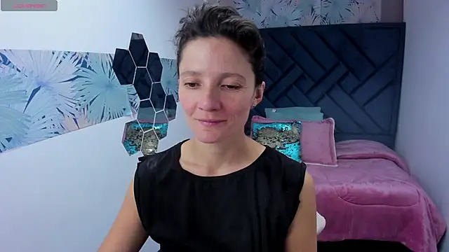 Valery More   online show from 05/04/26, 01:03