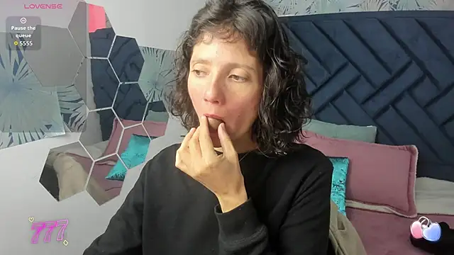 Valery More   online show from 03/08/26, 01:36