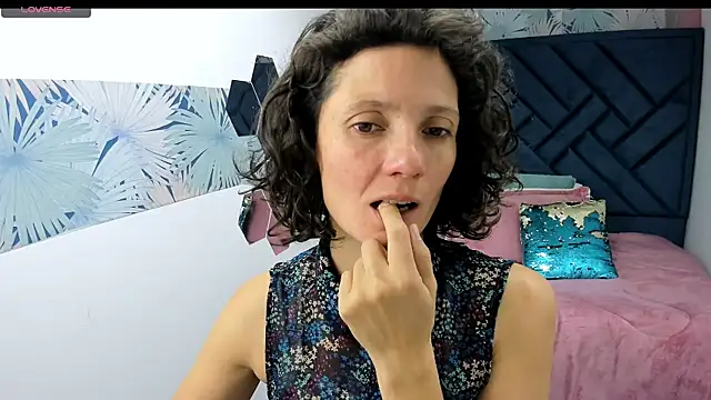 Valery More   online show from 02/24/26, 01:23