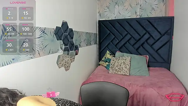 Valery More   online show from 02/17/26, 01:08