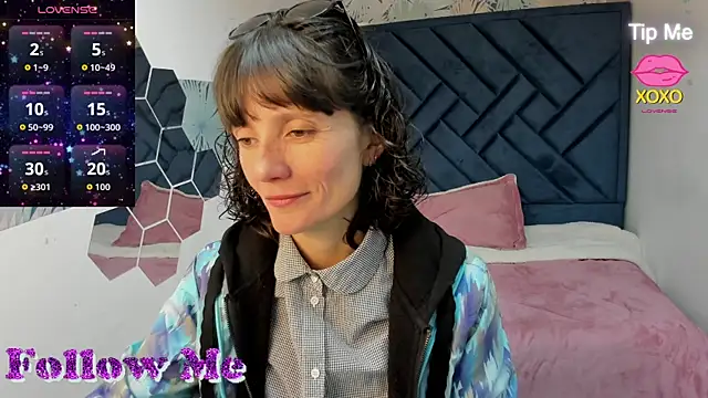Snapshot of Valery_More__ chatting on 07/21/26, 12:28 Valery More online show from 07/21/26, 12:28