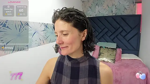 Valery More   online show from 03/19/26, 01:22