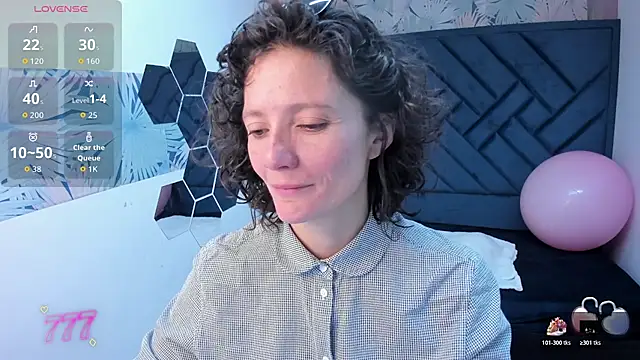 Snapshot of Valery_More__ chatting on 06/12/26, 01:20 Valery More online show from 06/12/26, 01:20
