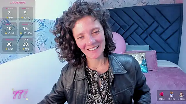Valery More   online show from 06/01/26, 02:06