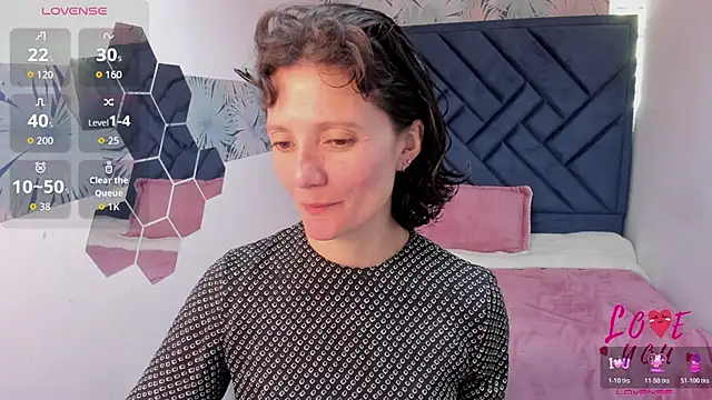 Snapshot of Valery_More__ chatting on 07/07/26, 01:36 Valery More online show from 07/07/26, 01:36
