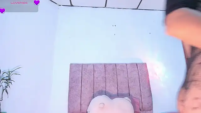 Mila 1wood online show from 03/28/26, 01:56