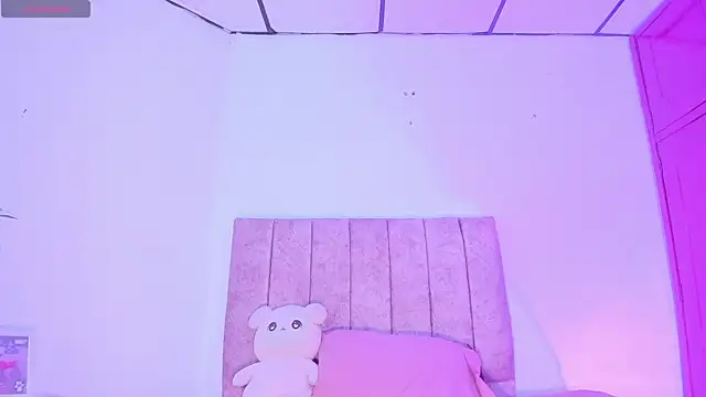 Mila 1wood online show from 07/17/26, 12:46