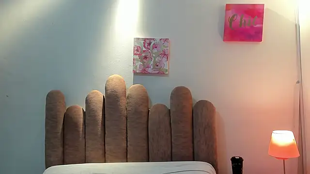 Snapshot of Daisy93_ chatting on 10/11/25, 11:33 Daisy93 online show from 10/11/25, 11:33