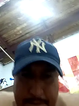 Snapshot of Tequilamaster chatting on 11/08/25, 07:06 Tequilamaster online show from 11/08/25, 07:06