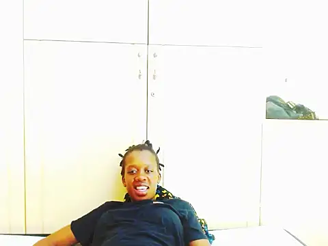 Snapshot of stormyza chatting on 10/12/25, 01:07 stormyza online show from 10/12/25, 01:07