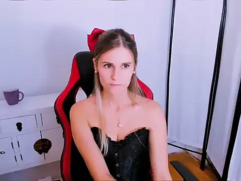 CatrinAmore online show from 10/09/25, 02:17