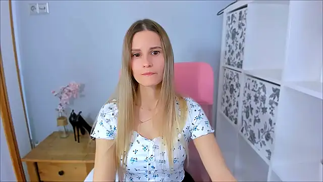 CatrinAmore online show from 03/07/26, 07:26