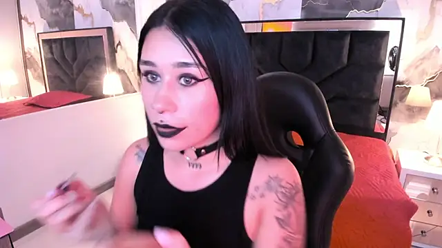 SusanVilla online show from 05/08/26, 07:39