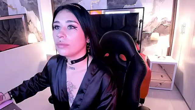 SusanVilla online show from 05/16/26, 07:57