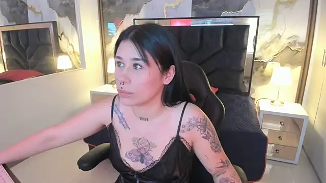 SusanVilla online show from 03/03/26, 07:43