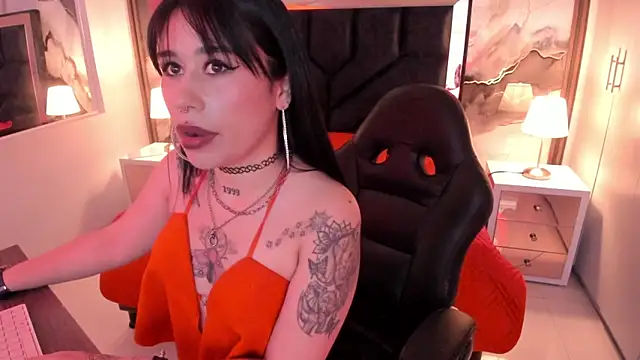 SusanVilla online show from 01/12/26, 06:26